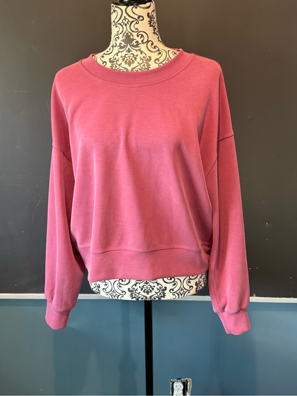lululemon athletica Dusty Rose soft stream  Crewneck Sweatshirt